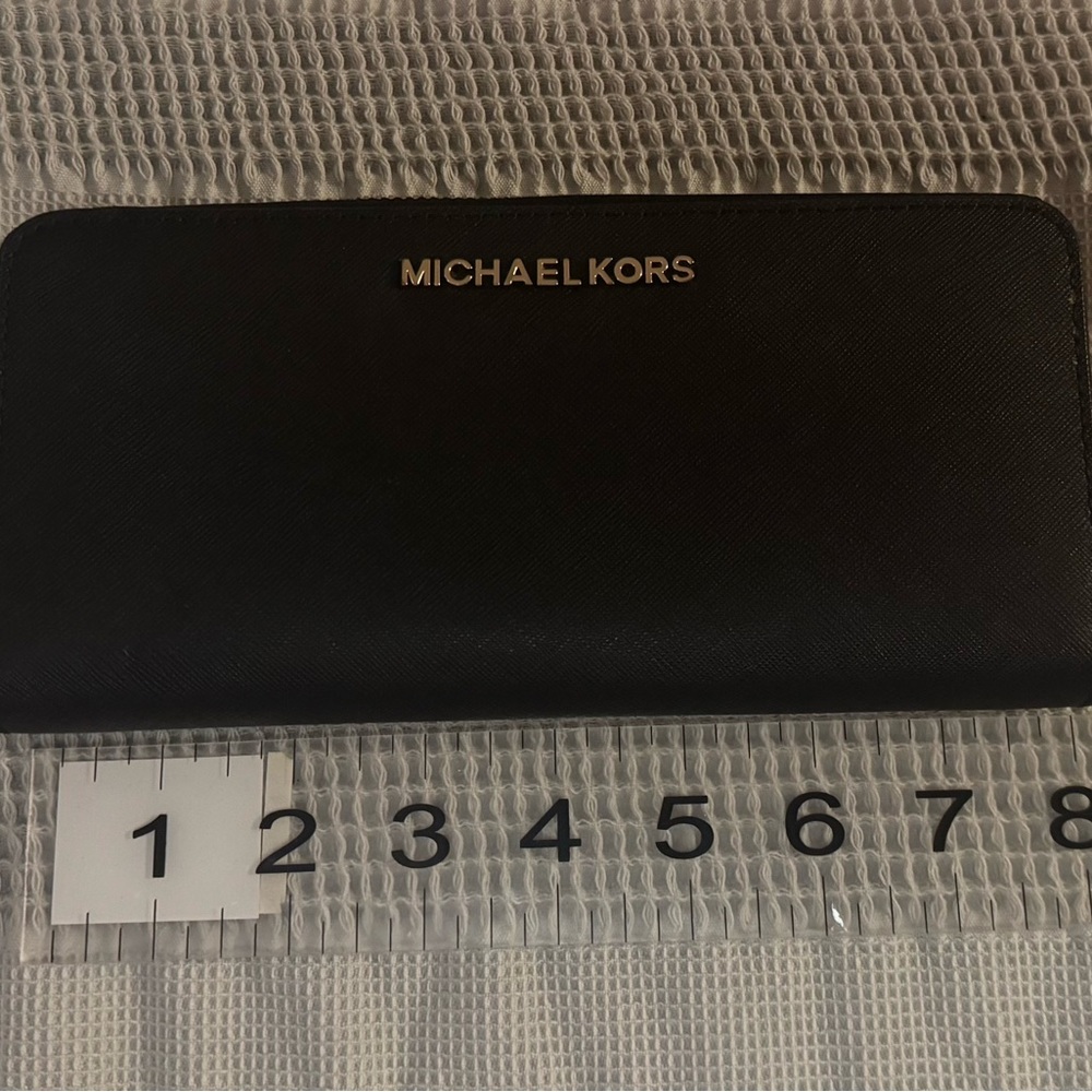 Michael Kors Jet Set Travel Large Continental Wallet